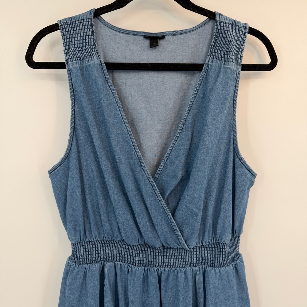 Torrid Blue Chambray Denim Smocked Waist V-Neck Fit & Flare Dress 1 XL Smocked - Picture 2 of 10